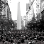 El Obelisco sobre la 9 de Julio