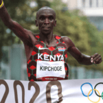 Eliud Kipchoge triunfa en Tokio 2020